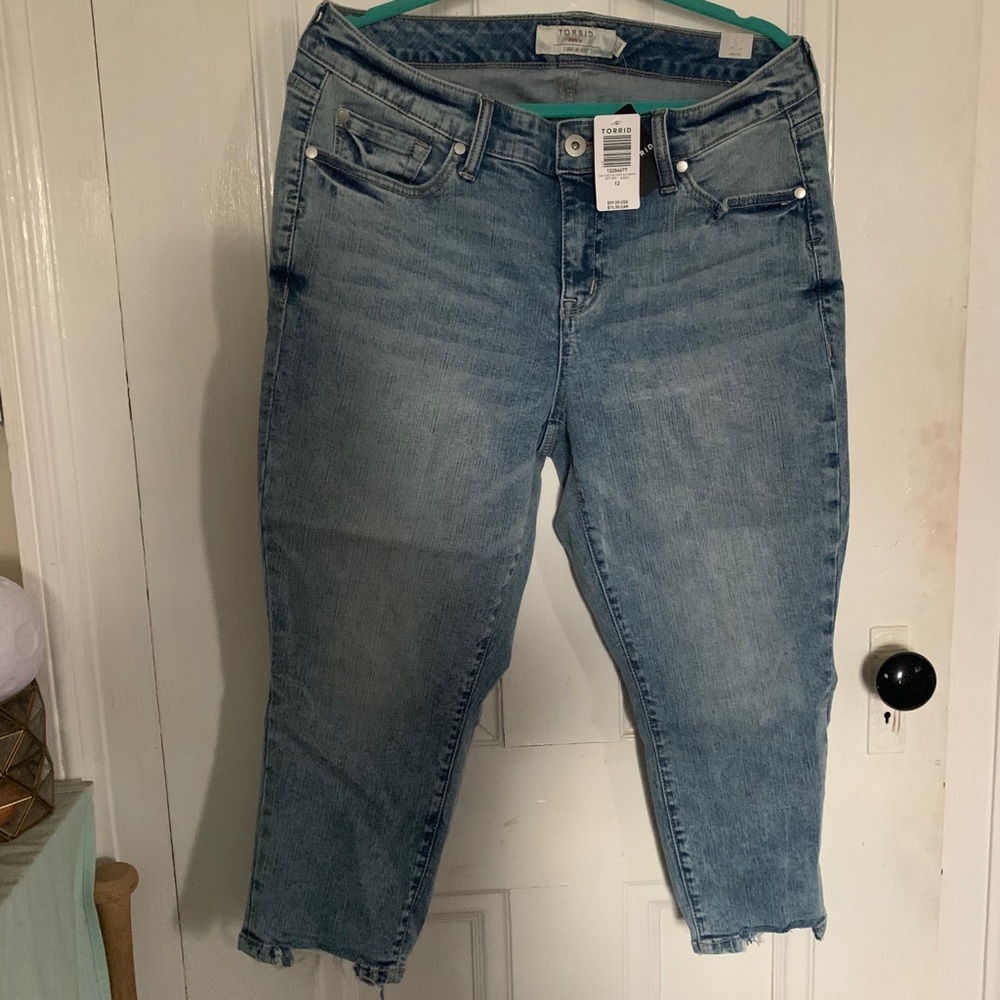 Torrid Cropped Skinny Jeans